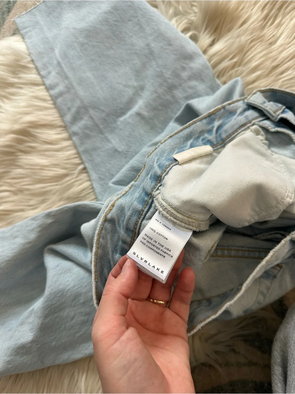 SLVRLAKE like item
